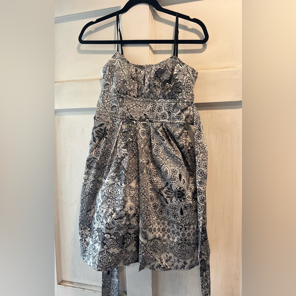 Ruby Rox Monochrome Patterned Retro Dress with Tulle netting - Small